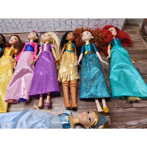 Disney Princess Royal Collection Set of 12 Shimmer Dolls Jasmine Rapunzel Ariel - Picture 6 of 7